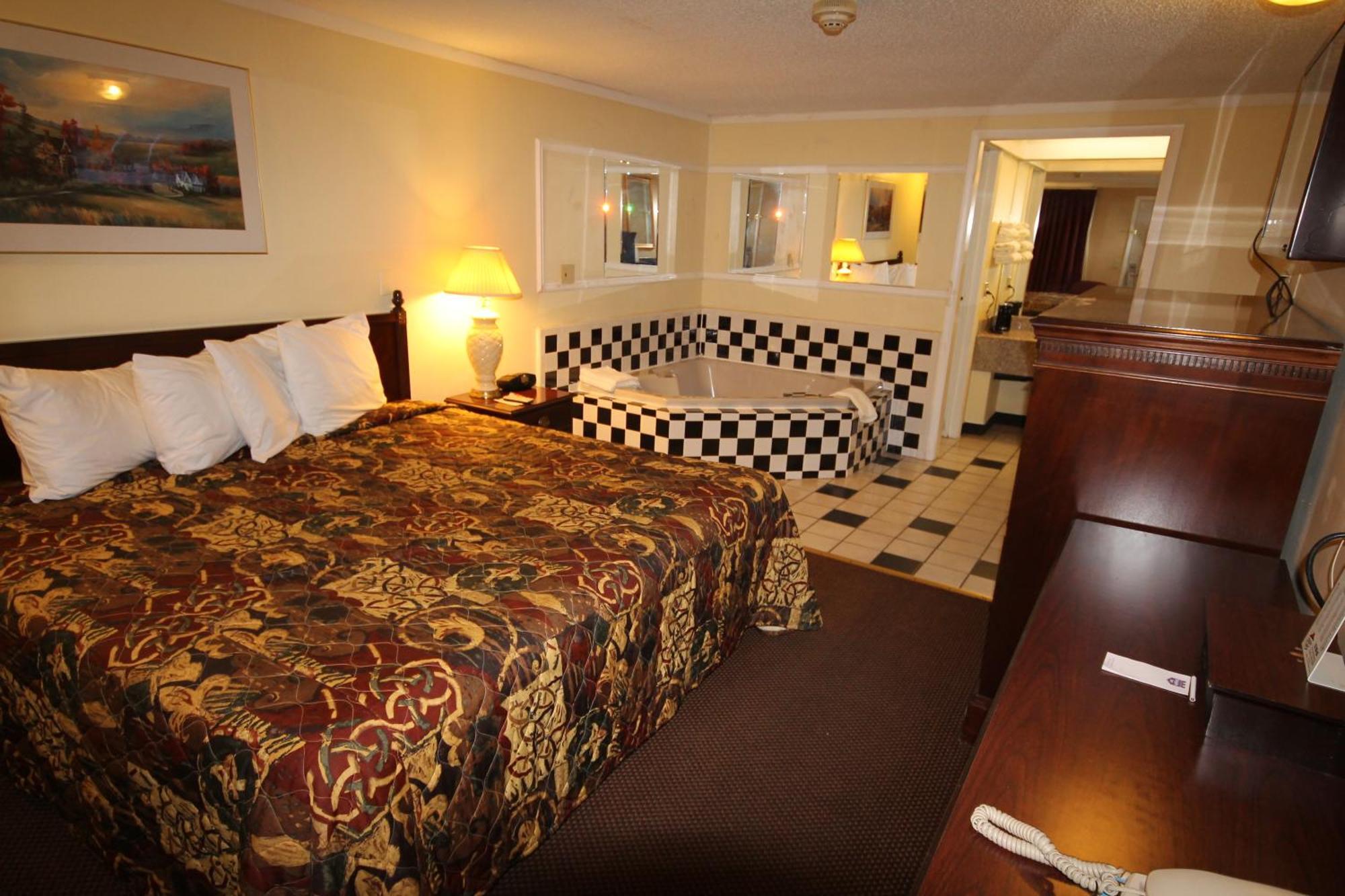 Rodeway Inn & Suites Сагино Номер фото